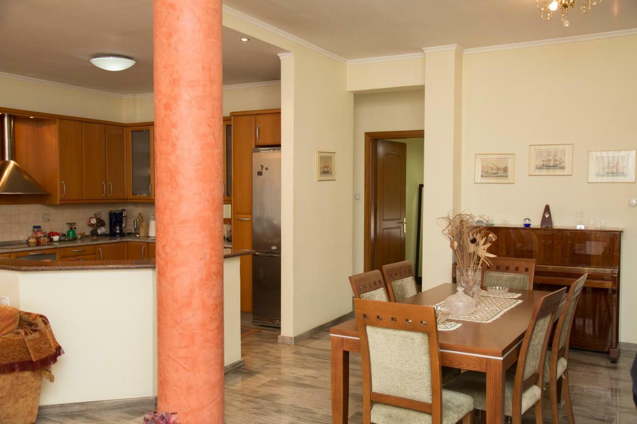 Veta'S Spacious Central Apartment Σέρρες Εξωτερικό φωτογραφία